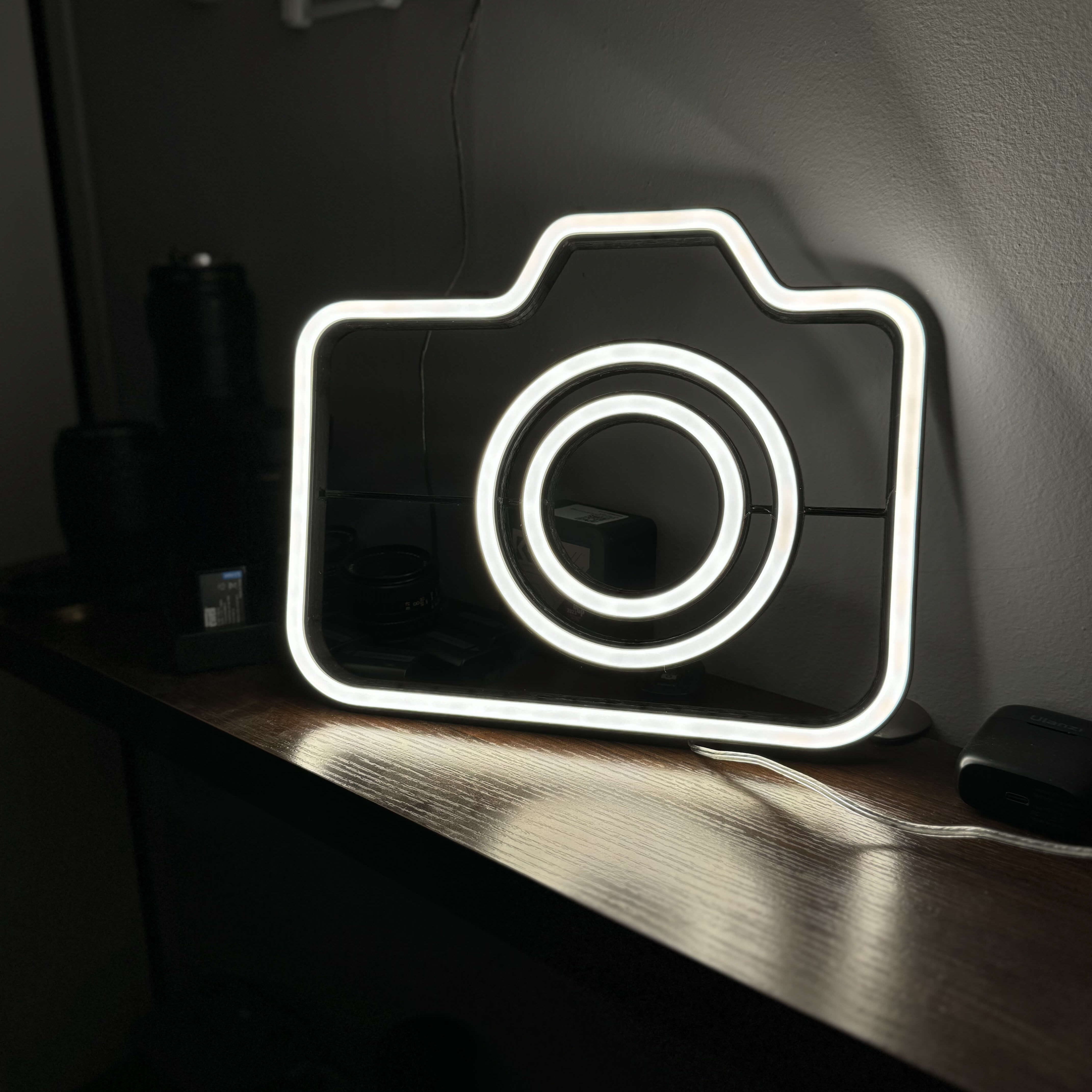 Aparat Neon LED